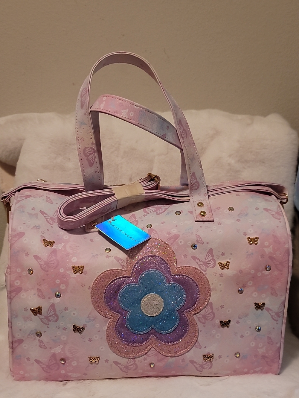 π¦πΈNWT Under One Sky Butterfly Theme Weekend Duffle BagπΈπ¦ - Picture 3 of 11